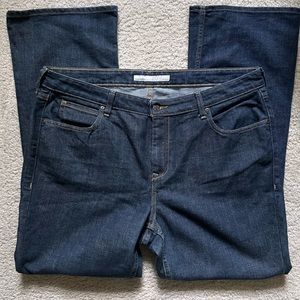 Old Navy classic rise size 18 regular